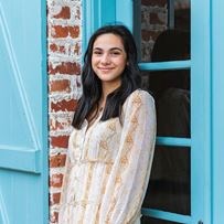 Olivia Menezes Photo