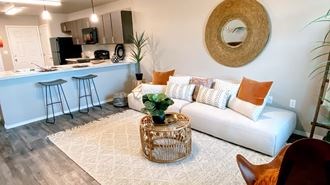 LaSalle Villas Apartments
